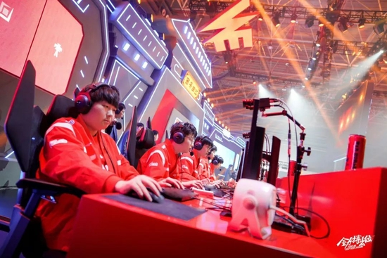 些场次中的 些场次中的